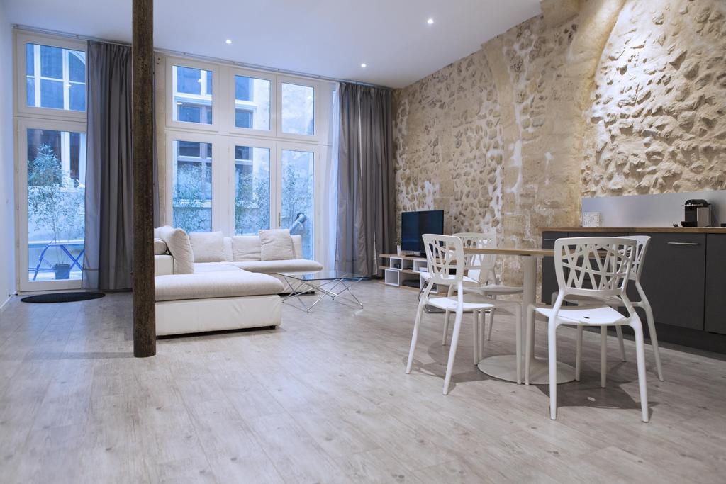 Ausone Beautiful Loft Apartment In Historical Center + Terrace And Parking Bordeaux Exterior foto