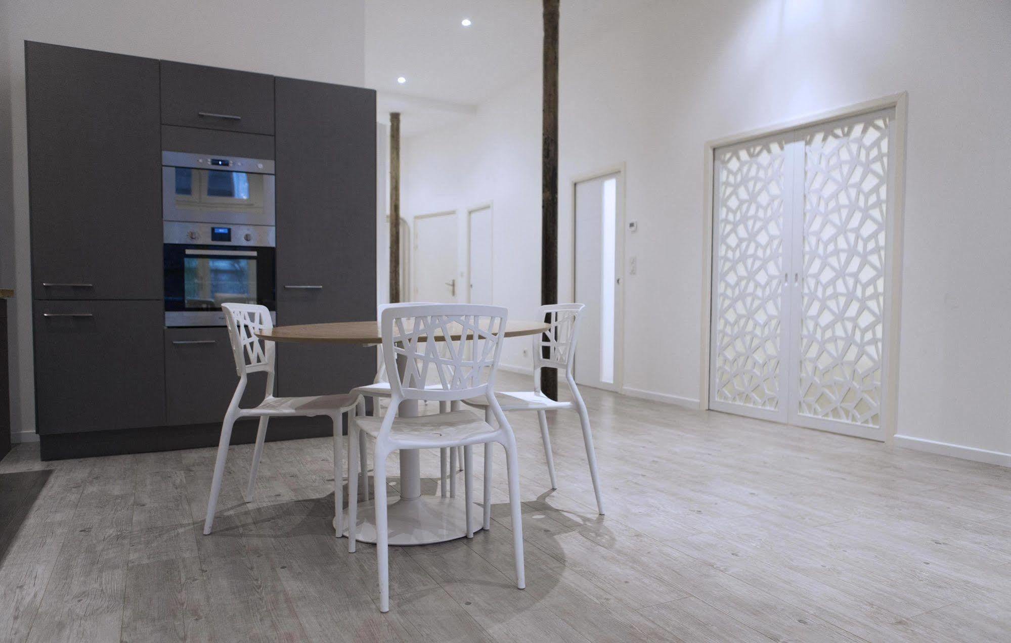 Ausone Beautiful Loft Apartment In Historical Center + Terrace And Parking Bordeaux Exterior foto