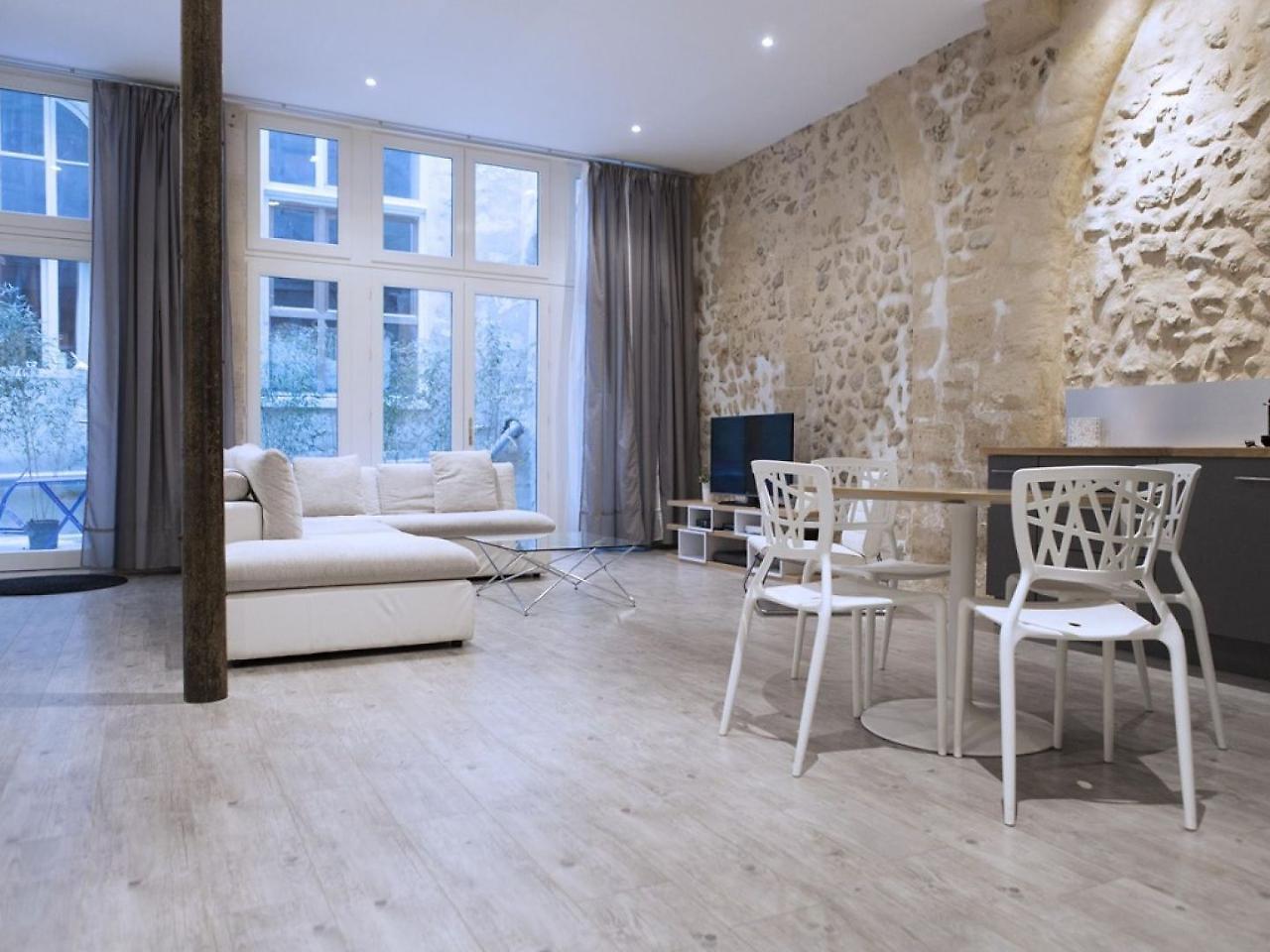Ausone Beautiful Loft Apartment In Historical Center + Terrace And Parking Bordeaux Exterior foto
